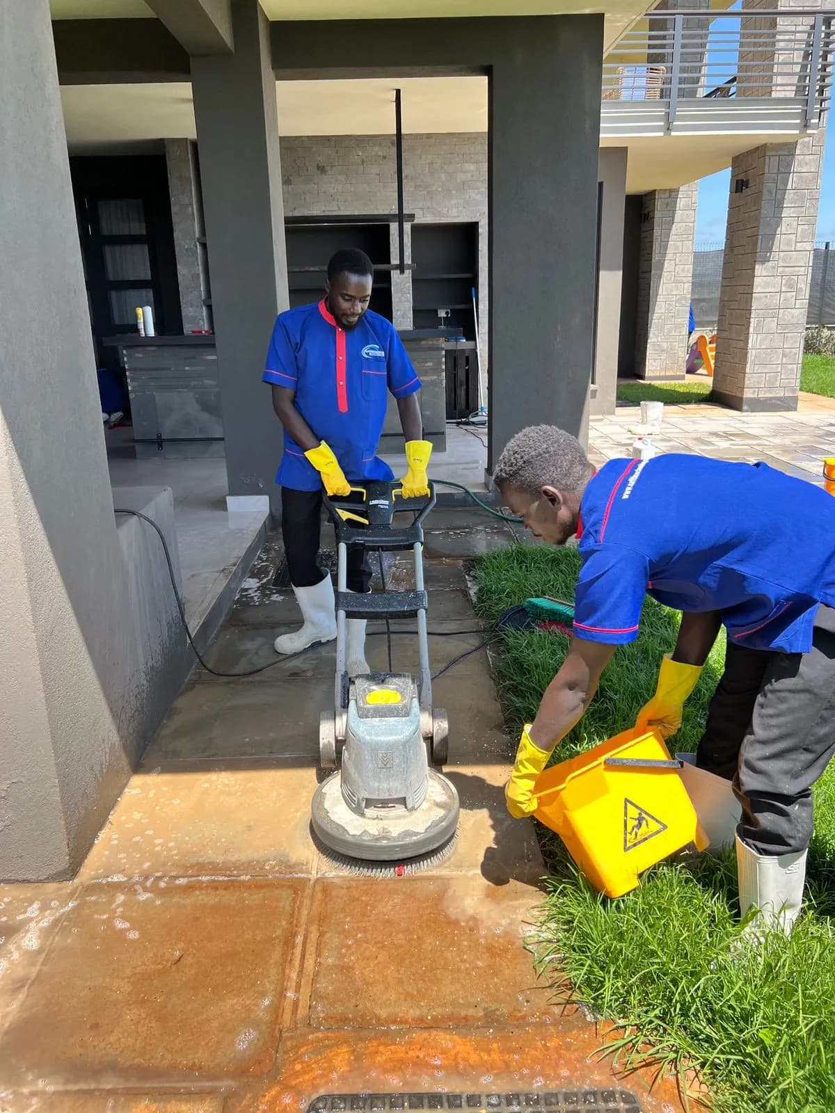 Professional post-construction cleaning services - debris removal